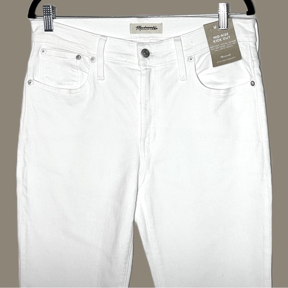 NWT Madewell Mid-Rise Kick Out Ankle Jeans in White, Sizes 25, 26T, & 27 - Picture 6 of 13